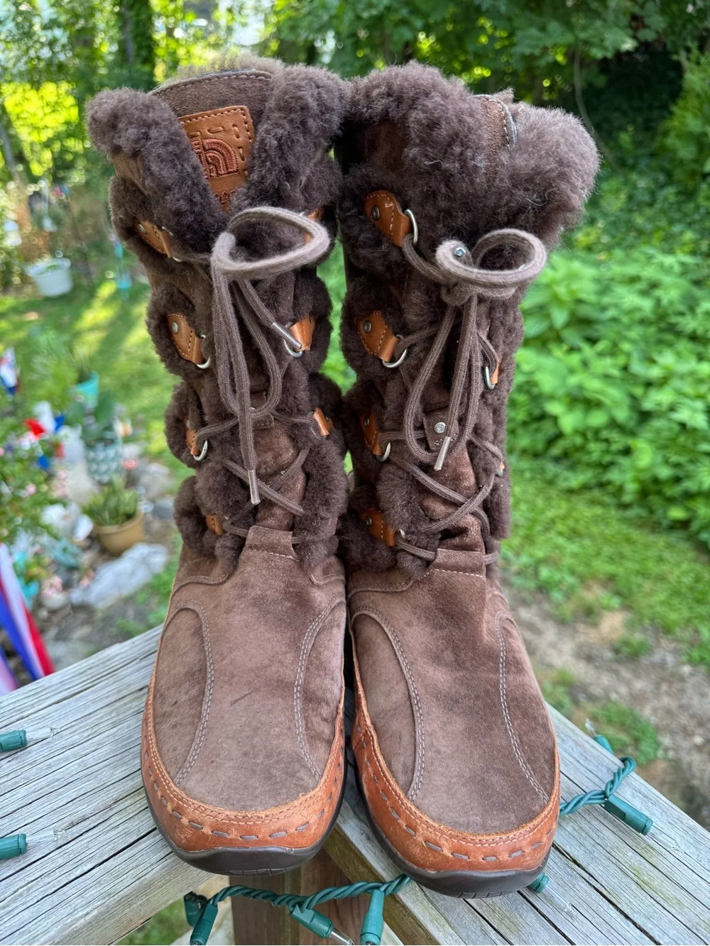 The North Face Abby II Brown Winter Boots Women's US size 9.5 Snowflake Design